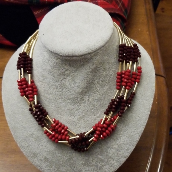 $5 ITEM. Pretty multiple strand necklace. MUST BUNDLE WITH TWO OTHER ITEMS - Picture 2 of 6